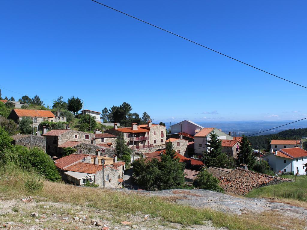 Casas Da Ribeira Guest House Seia Exterior photo